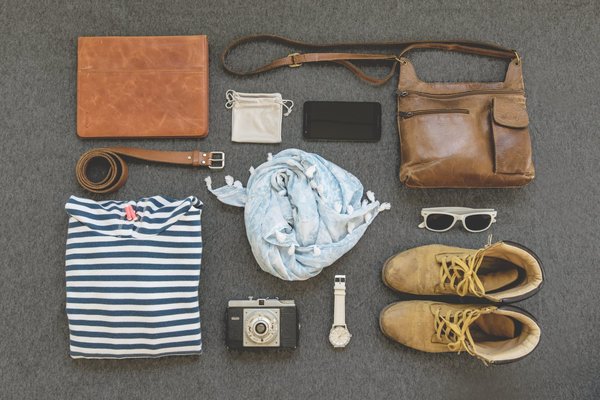 Les 12 accessoires indispensables à ajouter à votre panier de shopping