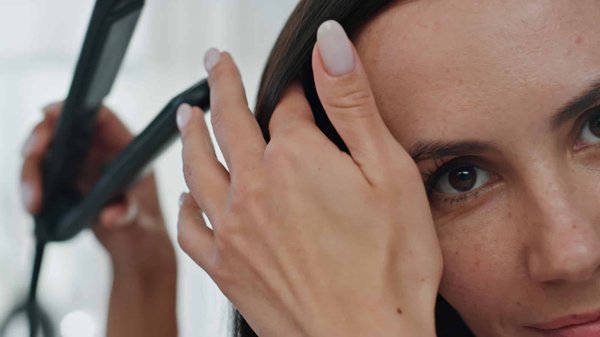Quelles sont les meilleures astuces pour des cheveux lisses et soyeux ?