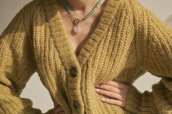 Quels critères pour sélectionner des cardigans brodés pour un look de week-end élégant ?
