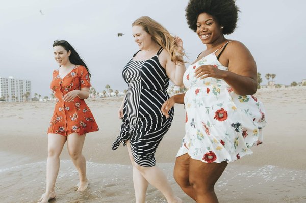 Quel type de robe convient aux femmes rondes ?